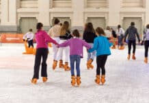 Pista de patinaje sobre hielo en el Palacio de Cibeles