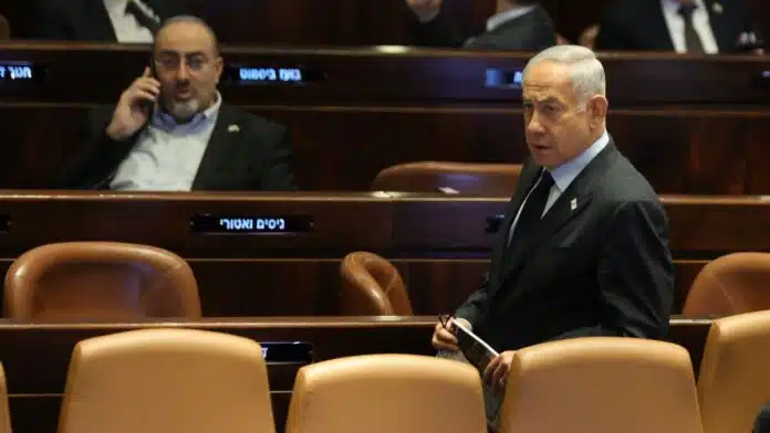 Israel aprueba ley que dificulta acusar a Netanyahu

