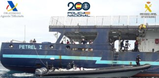 Interceptan un barco narcotraficante que transportaba más de 4.000 kilogramos de cocaína en el sur de Canarias

