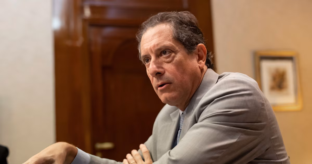 Miguel Pesce aseguró que las maniobras con el dólar blue comenzaron a investigarse durante su gestión en el BCRA