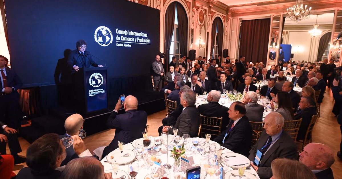 Con poco margen fiscal, frenan la reforma tributaria: qué le anticipó el Gobierno a los empresarios para 2026