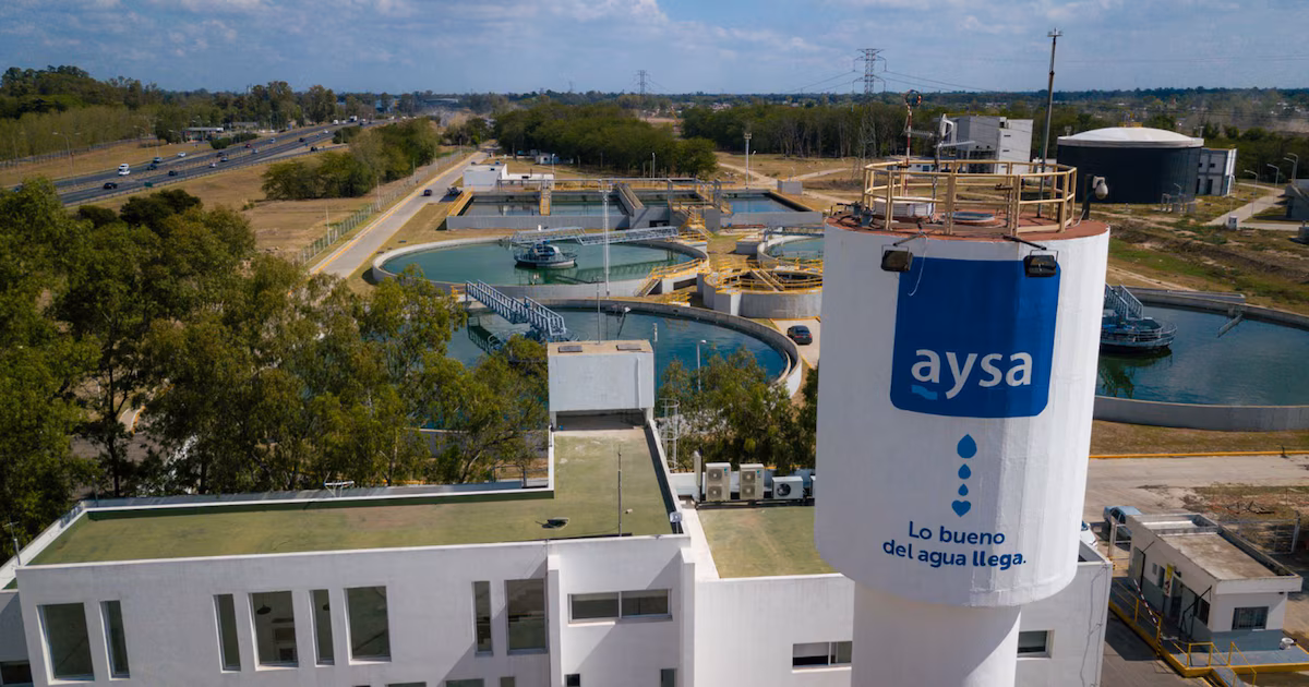 Gobierno publicará mañana pliegos de privatización de AySA: Cuántos dólares esperar de la venta