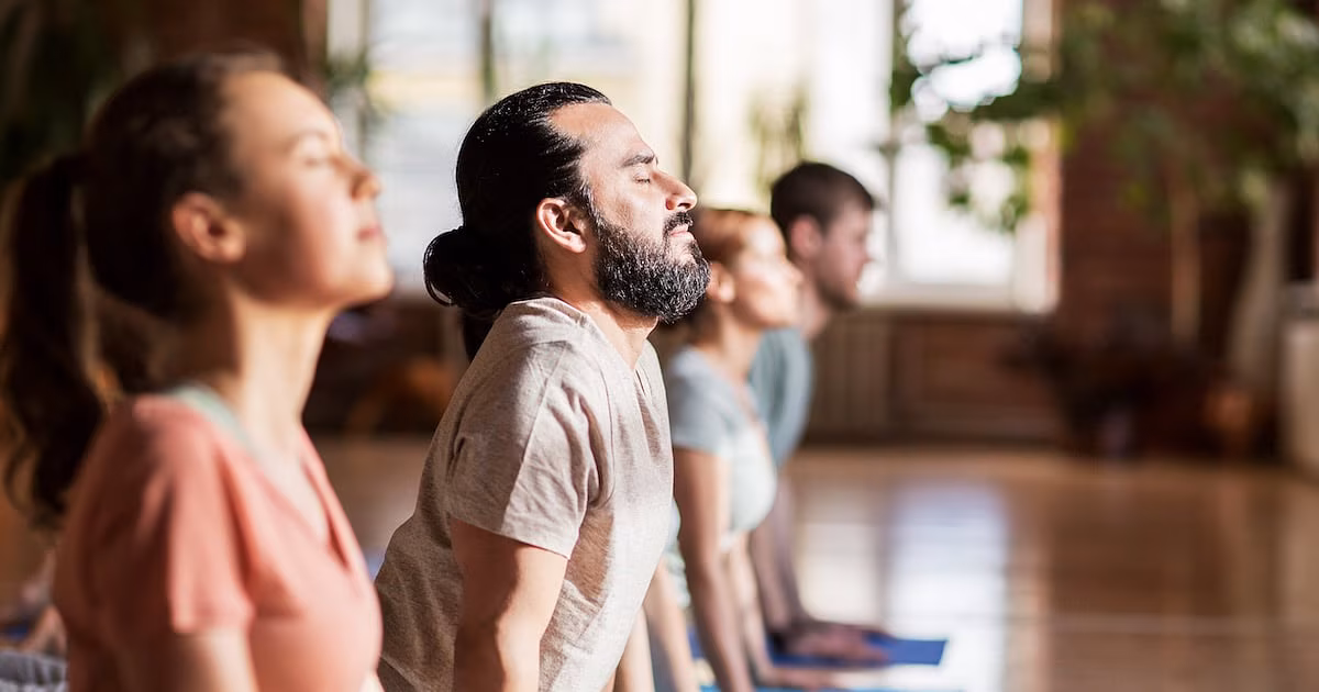 El yoga ayuda a la abstinencia de opioides, según muestran los ensayos clínicos