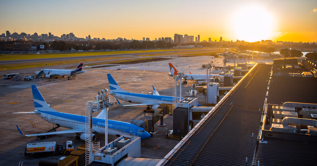 El Aeroparque Jorge Newbery marcó un récord de pasajeros y es finalista en los premios Routes Americas 2026