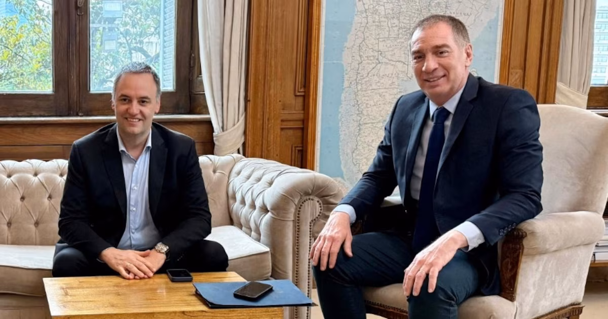Diego Santilli viaja a Chaco y se prepara para profundizar los contactos con gobernadores por la reforma laboral