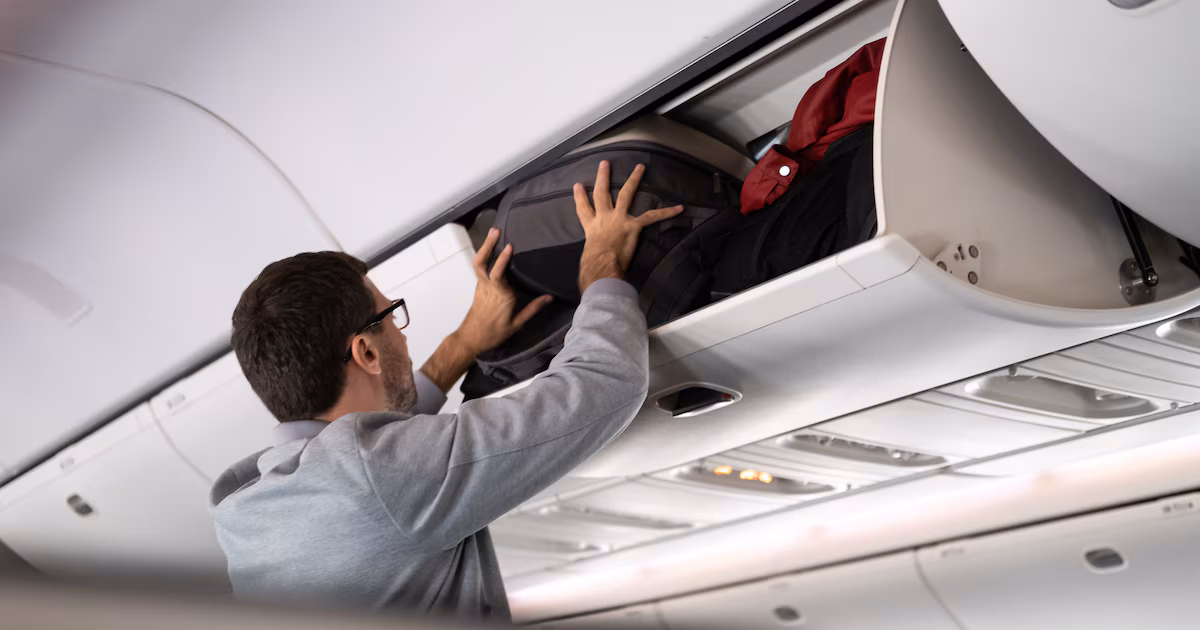 Esto es lo que debes saber sobre el equipaje de mano en 2026 en Iberia, Ryanair, Air Europa y otras aerolíneas: medidas y pesos para no pagar de más