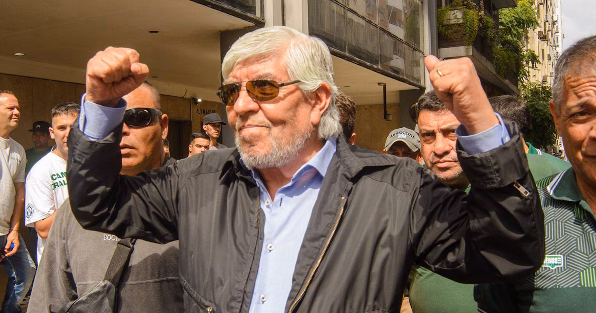 Moyano desafía al Gobierno: reclamó a los empresarios una revisión “urgente y más frecuente” de los salarios