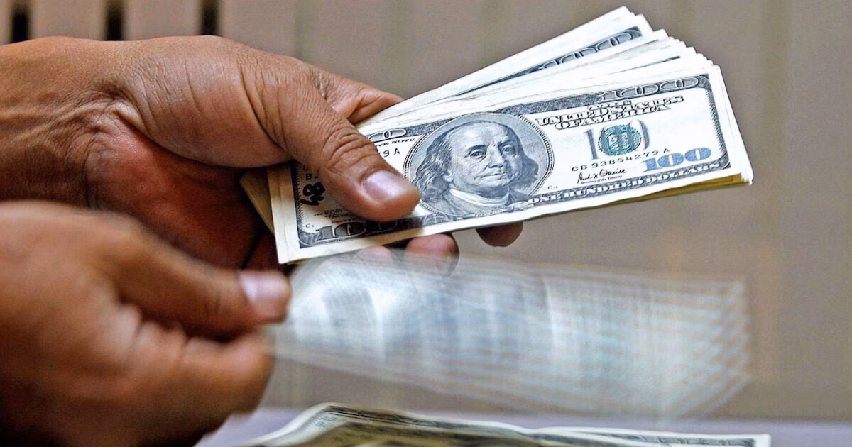 Los argentinos compraron más de USD 26.000 millones desde la salida del cepo cambiario