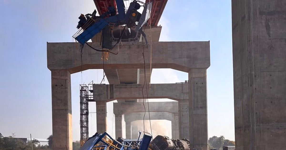 Una grúa de construcción cayó sobre un tren de pasajeros en Tailandia: al menos 25 muertos y 64 heridos