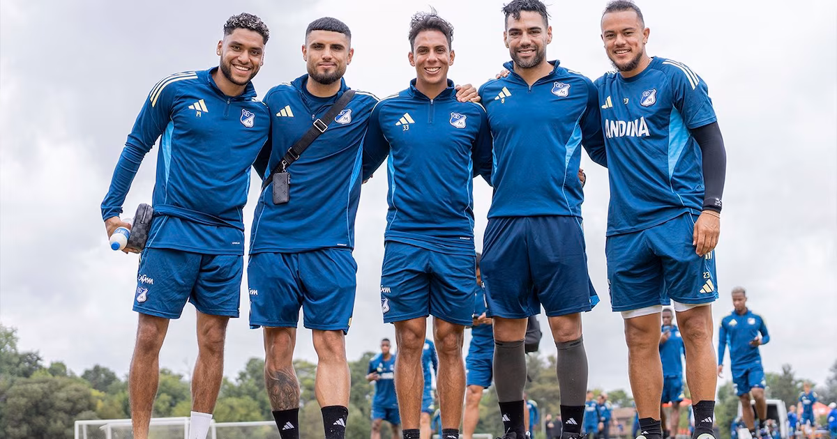 Altas y bajas de la Liga BetPlay: estos fueron los movimientos del mercado de fichajes del 13 de enero Teófilo Gutiérrez reveló si se queda en Junior o se despide del club para la Copa Libertadores 2026 Falcao tiene competencia en Millonarios para 2026: este es el séptimo fichaje de los azules El fichaje de Atlético Nacional estaría a cargo del ex Atlético Borja. El intento de Gamero de fichar a Falcao García procedente del Deportivo Cali, antes de su llegada a Millonarios América de Cali y Once Caldas, no perjudicó a Pascual: empataron 1-1 bajo la lluvia.