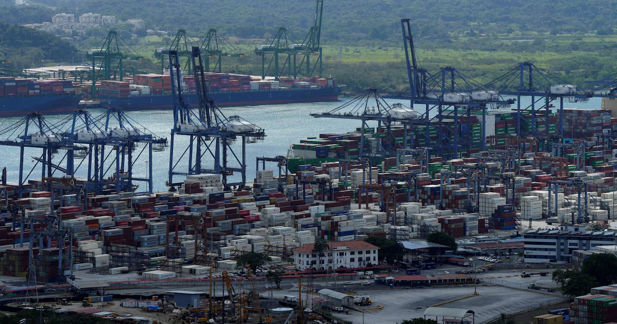 Panamá anuló la concesión que permitía a una filial de la empresa hongkonesa CK Hutchison Holdings operar dos puertos en el Canal