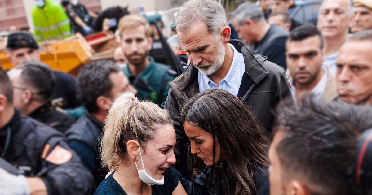 El lado más solidario de los reyes Felipe y Letizia: cuando lo dejan todo para estar cerca de la gente