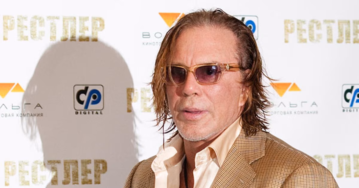 “Nunca le pediría ni un centavo a desconocidos, ni a fans, ni a nadie. No es mi estilo”, aseguró Mickey Rourke tras rechazar donaciones