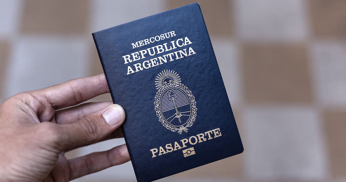 El Gobierno impulsa un plan para otorgar la ciudadanía a los extranjeros que traigan inversiones: cuánto dinero podría captar y cómo funcionará