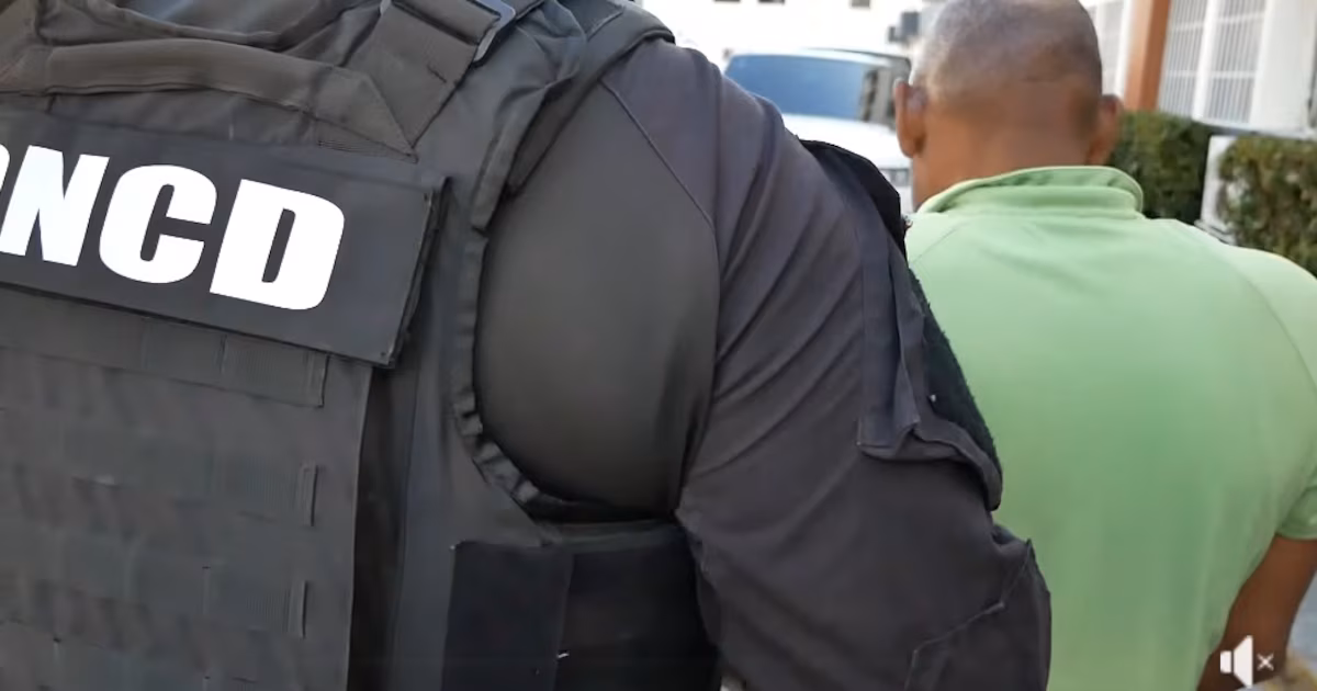 El gobierno dominicano entrega a un ciudadano solicitado por la justicia de Massachusetts