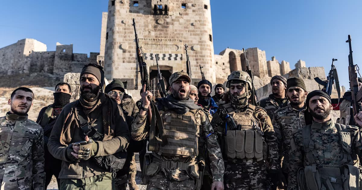 Las milicias kurdas se retiraron de Alepo por un acuerdo de alto el fuego con el Gobierno sirio tras días de enfrentamientos