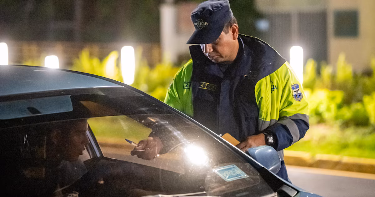 VMT registra marcada reducción de los conductores alcoholizados en El Salvador