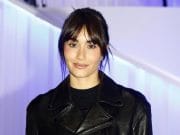 Aitana, pura sofisticación con un “total black look” con chaqueta de cuero y botas altas