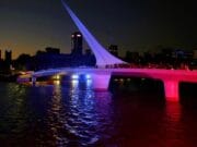 La Ciudad de Buenos Aires se tiñó con los colores de la bandera de Venezuela para celebrar la caída de Maduro