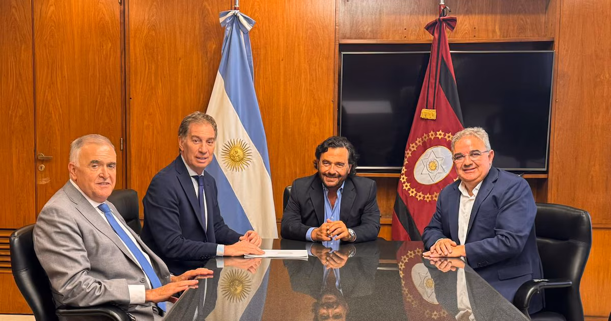 Aliados molestos porque el gobierno no involucra a los parlamentarios en las conversaciones sobre reforma laboral