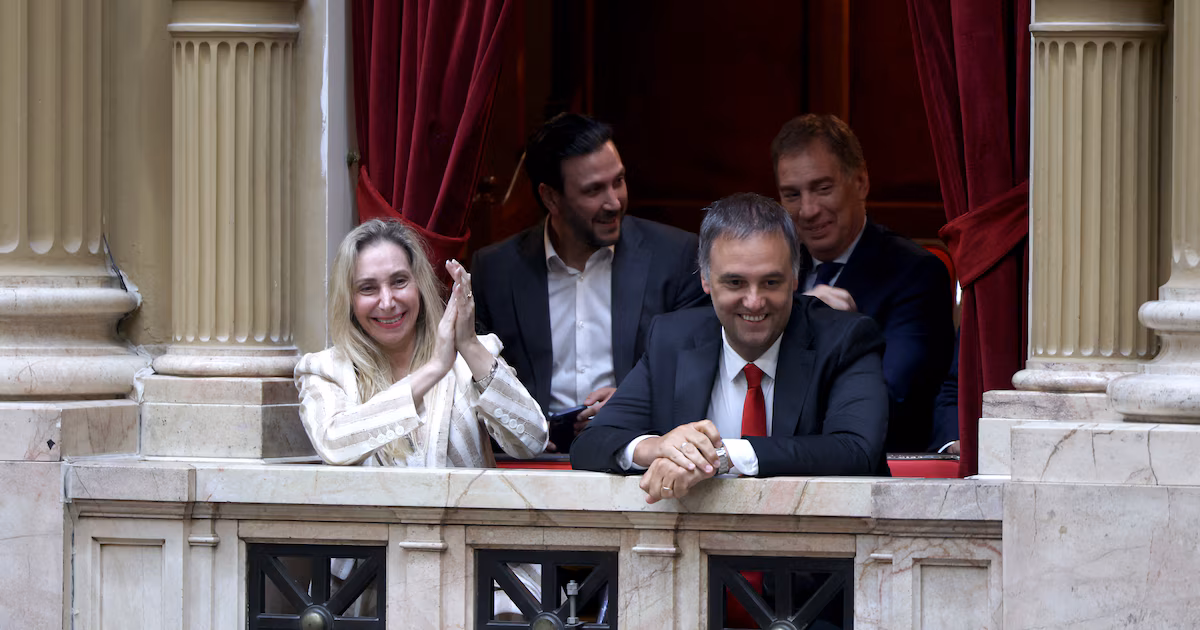 La administración inicia un delicado acto de equilibrio para mantener relaciones con aliados sin perder de vista sus planes electorales