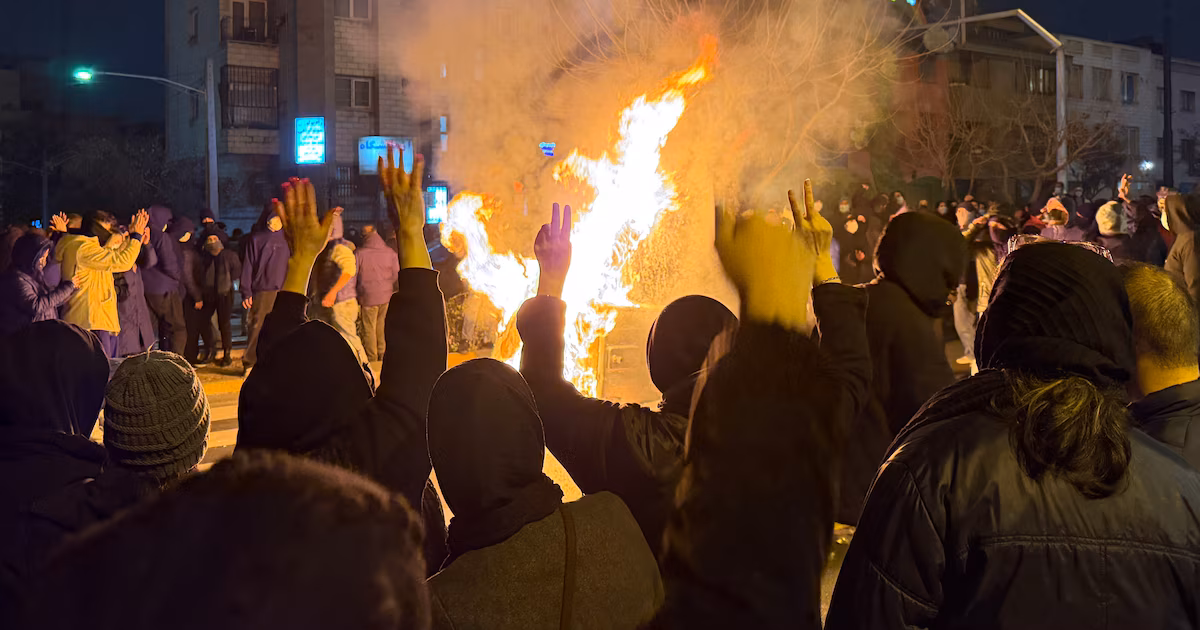 El régimen iraní detiene a un nuevo activista que emitió un manifiesto criticando la represión de las protestas