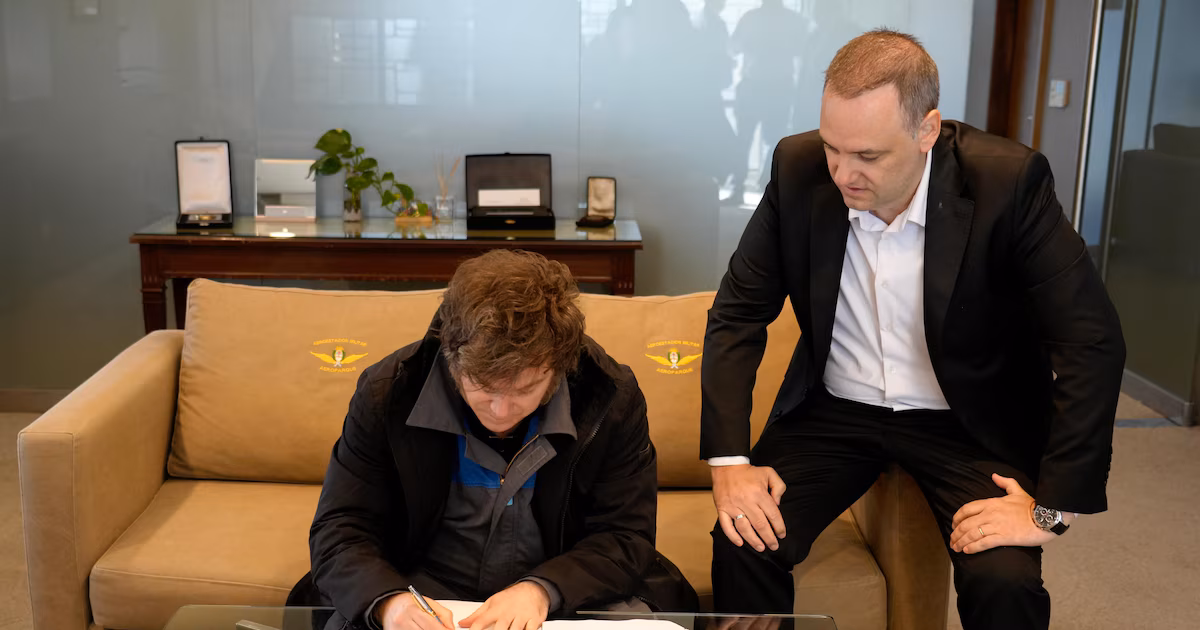 Opinión del Financial Times sobre el choque de Milley con la CGT y las reformas laborales peronistas