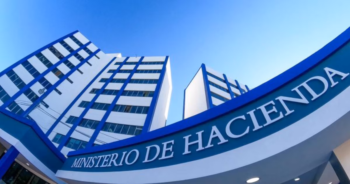 Los ingresos tributarios de El Salvador en 2025 superan la previsión oficial y alcanzan los $7.986,1 millones