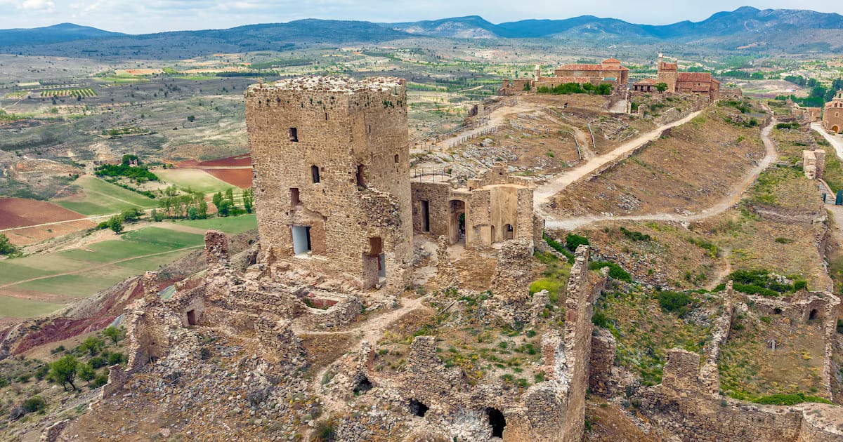 «Manhattan medieval», localidad española de 130 habitantes, propiedad de la duquesa de Alba y que cuenta con un castillo árabe del siglo XV