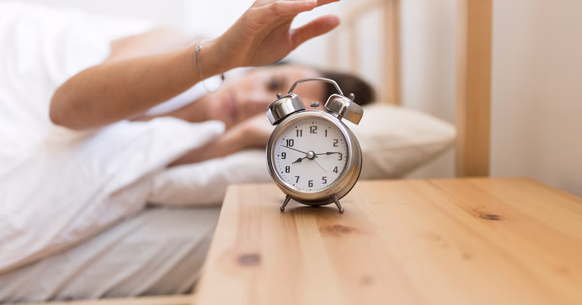 De la luz natural al despertar gradual: Rutinas matutinas recomendadas por expertos en sueño para aumentar la energía y el bienestar