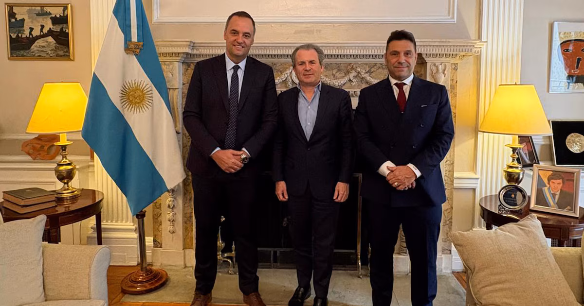 Manuel Adorni se reúne con inversores inmobiliarios estadounidenses
