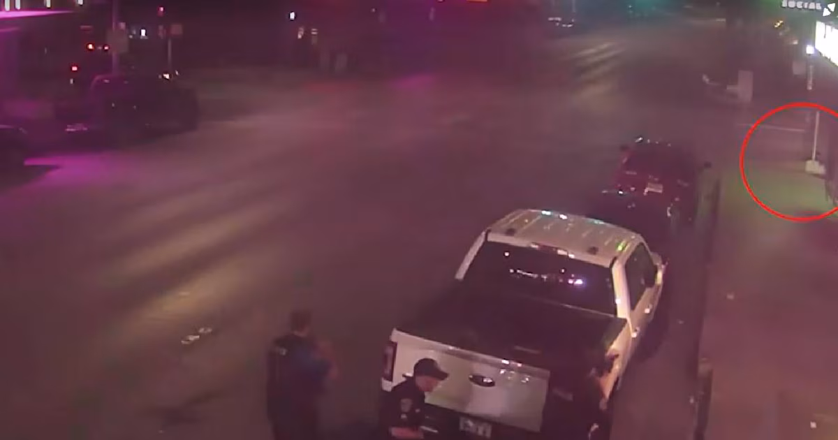 El vídeo más impactante del tiroteo en Austin y la búsqueda del asesino