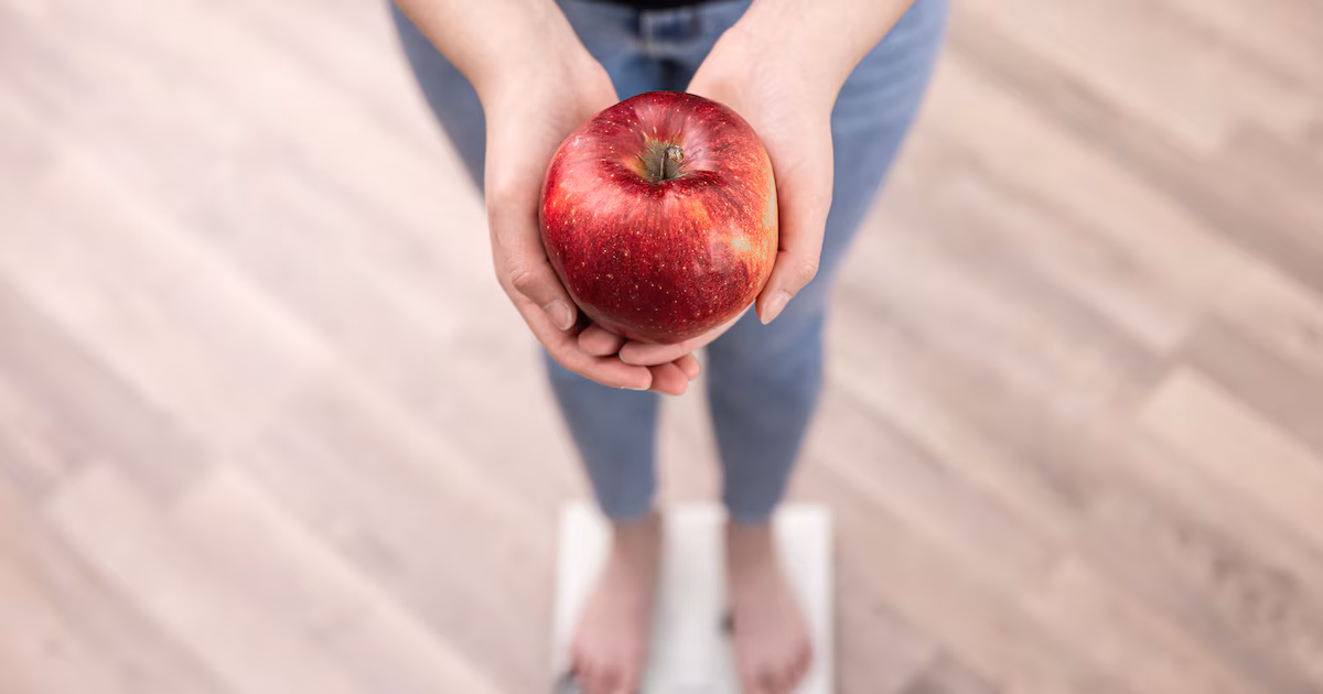 Dieta adolescente creada por inteligencia artificial: Nutricionista advierte sobre errores que podrían poner en riesgo su salud