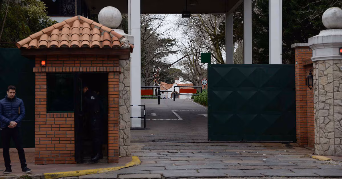 Anoche Javier Milei ofreció una cena relajada con los legisladores luego de abrir la sesión en Olivos y el ambiente fue cordial
