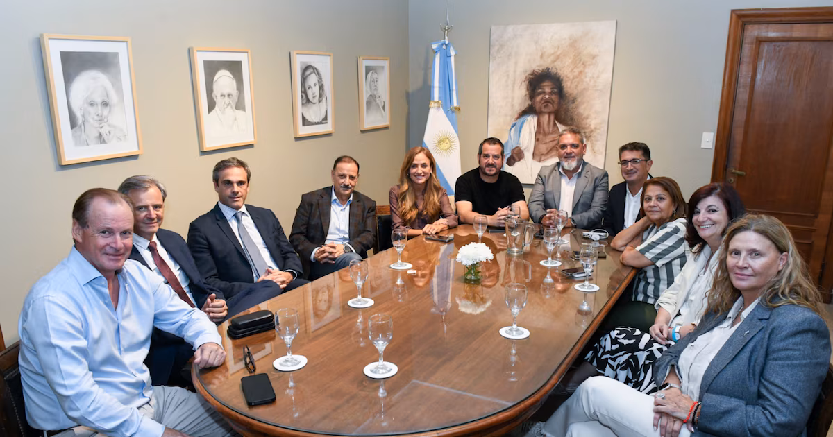 Grupo anti-Millay amplía fronteras y prepara más reuniones para aumentar influencia política