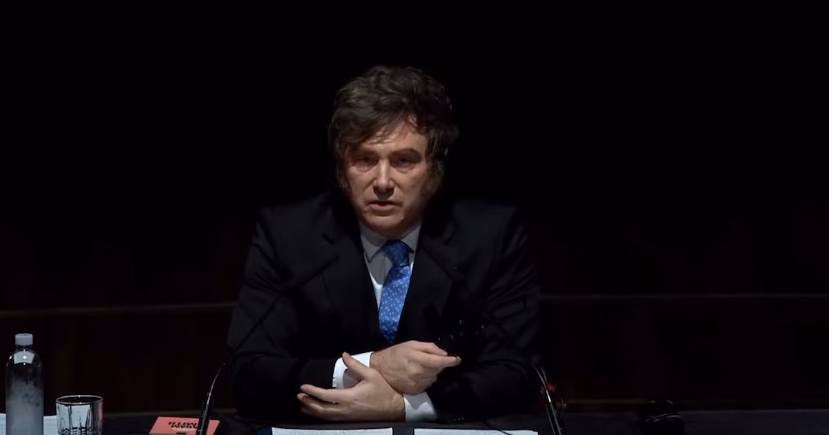 Javier Mire: «La bandera moral es nuestra y hay que restituirla»