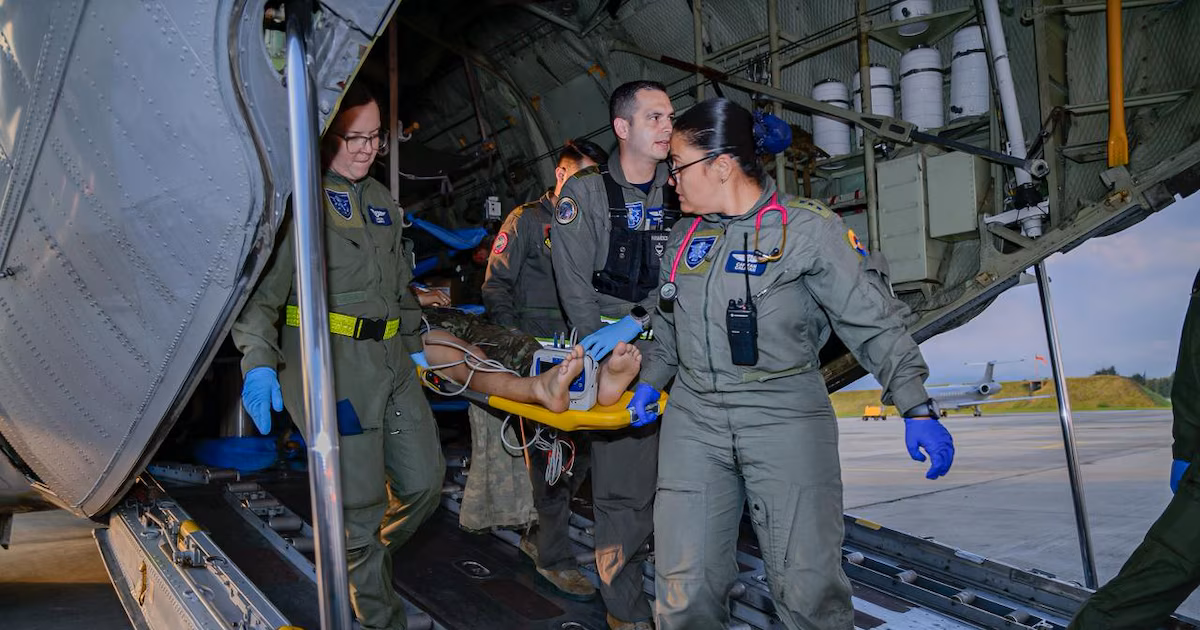 Accidente de la Fuerza Aérea Colombiana en Putumayo: autoridades confirman 69 muertos y brindan detalles del accidente El gobierno ordena 3 días de luto por el accidente en Putumayo, que mató a 69 militares: «Se implementarán honores militares» Ministro de Justicia, Gregorio Eljaha, llama a la unidad tras el accidente en Putumayo: «Ahora no es el momento de buscar al responsable de X»