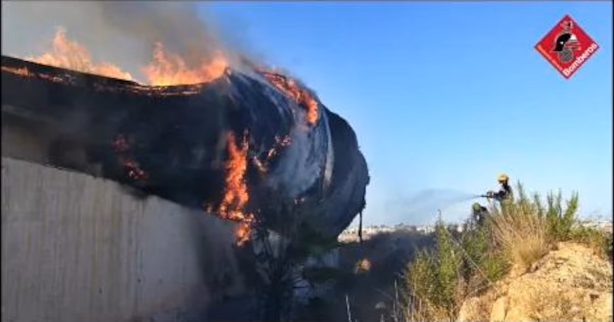 Originariamente uno de los balnearios más grandes de Europa, hoy es una ruina en medio del espacio natural de Alicante: el Parque de Ocio