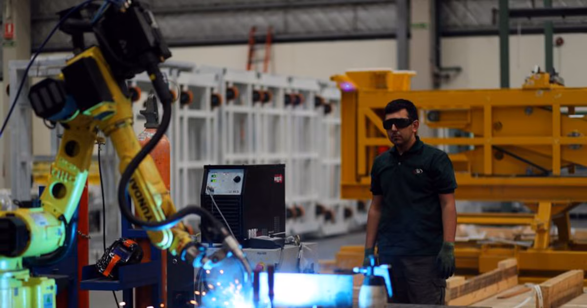 Por qué la brecha de ingresos entre trabajadores registrados e informales cayó un 30% durante el gobierno de Javier Milai