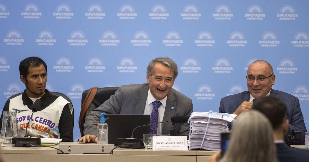 La Libertad Avanza quiere que los parlamentarios debatan la próxima semana la ley sobre glaciares y hojarasca