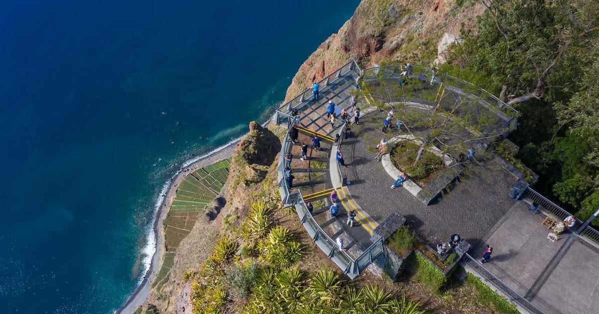 Balcón Vértigo de Madeira: mirador acristalado con las mejores vistas del Océano Atlántico desde el promontorio más alto de Europa