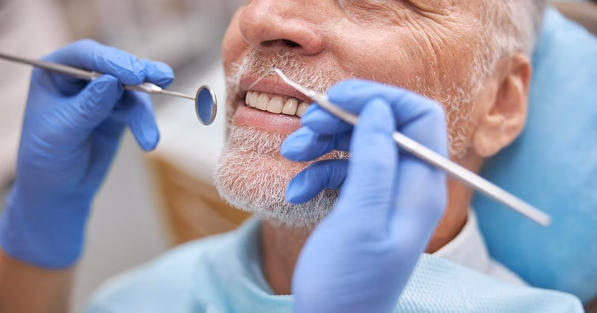 El cuidado dental puede ayudar a los pacientes con cirrosis a evitar el cáncer de hígado y la hospitalización