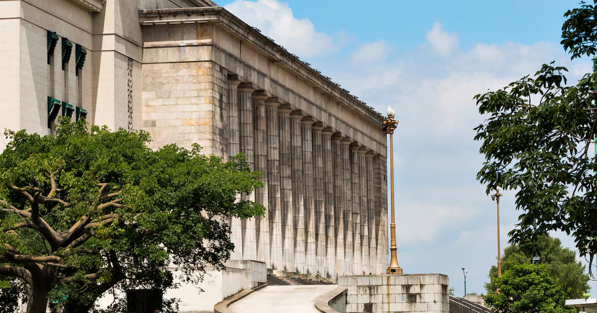 Universidades nacionales: Gobierno quiere consolidar ajustes financieros a sistema donde sólo 1 de cada 22 estudiantes se gradúa