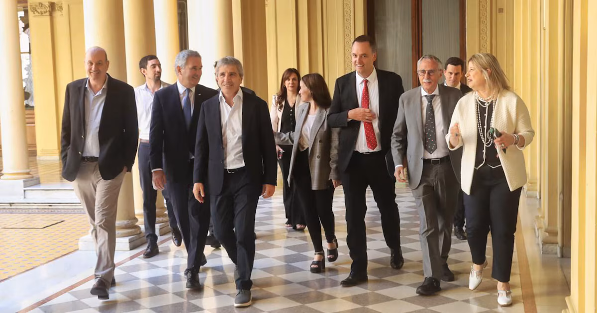 El gobierno impulsará recortes de gasto en todos los ministerios y fijará una fecha final
