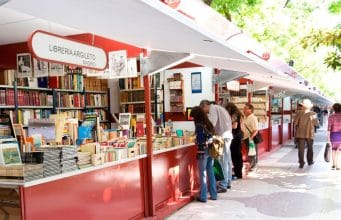 Así se celebra el Día de la Lectura: Barcelona, Madrid y mapas de ciudades donde la literatura sale a la calle