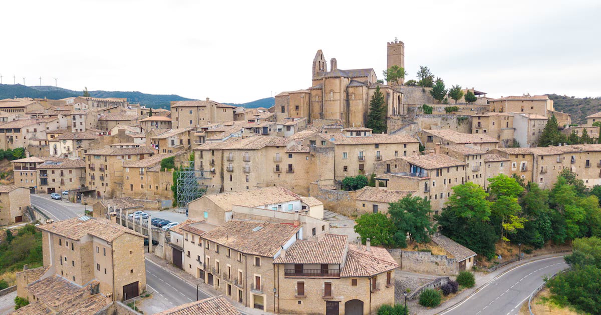 La ciudad medieval de Aragón es un museo al aire libre: seis iglesias, un castillo y 2.000 años de historia