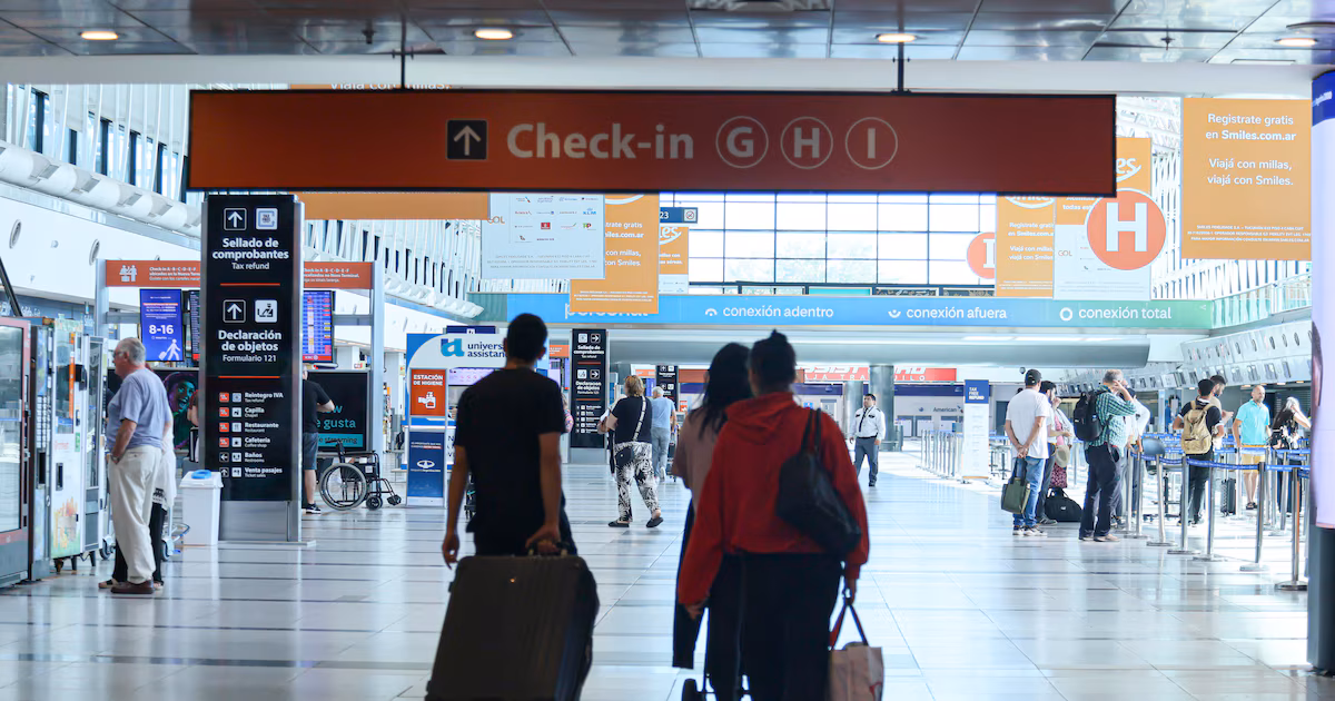 El Gobierno regulará el servicio para que los pasajeros puedan presentar quejas ante las aerolíneas