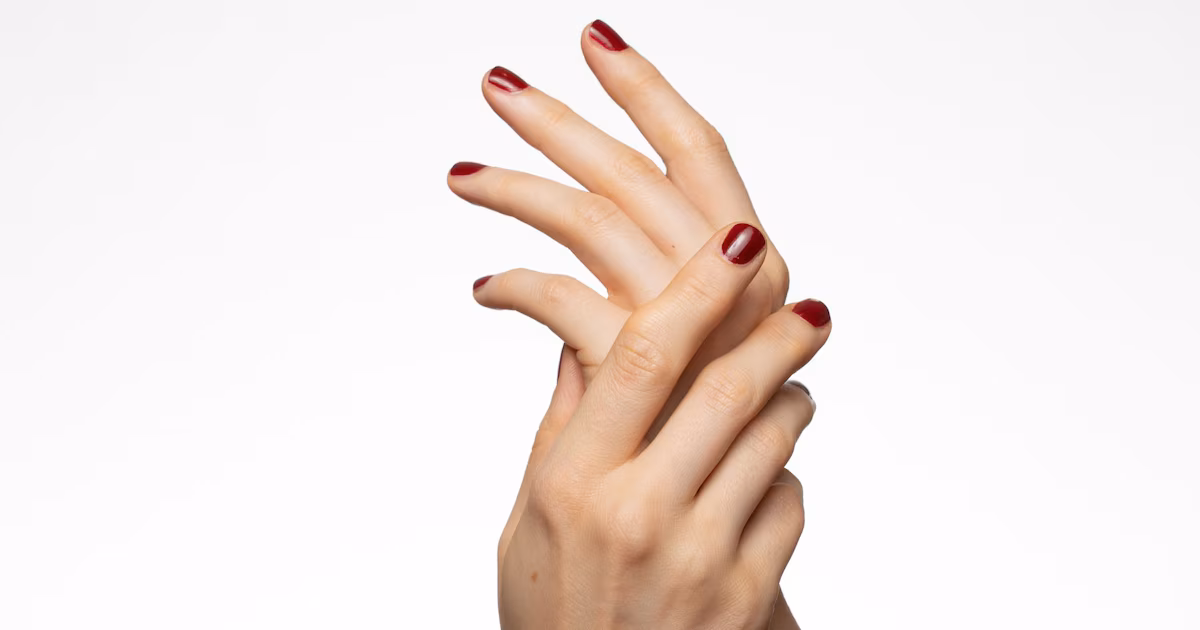 Ni rojo ni gris: seis de los colores de uñas más elegantes de esta primavera
