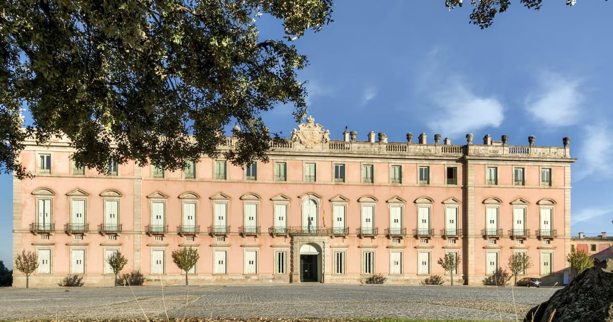 A menos de una hora en coche desde Madrid, el Palacio Real es una joya escondida en la Sierra de Guadarrama