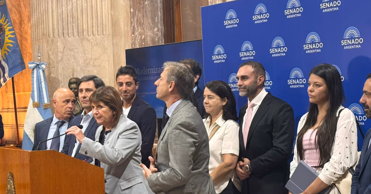 El Senado se prepara para una semana ocupada mientras los aliados buscan libertarios para Ficha Cleana